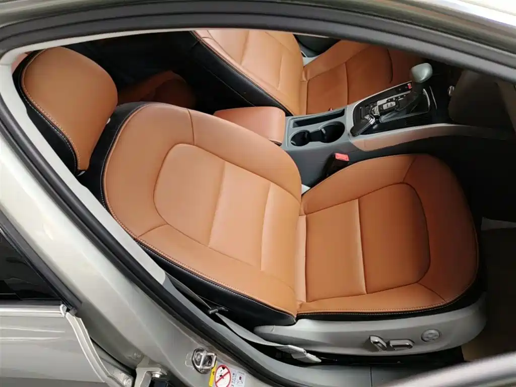 Audi A4L 2015 35 TFSI Auto Standard фото 25