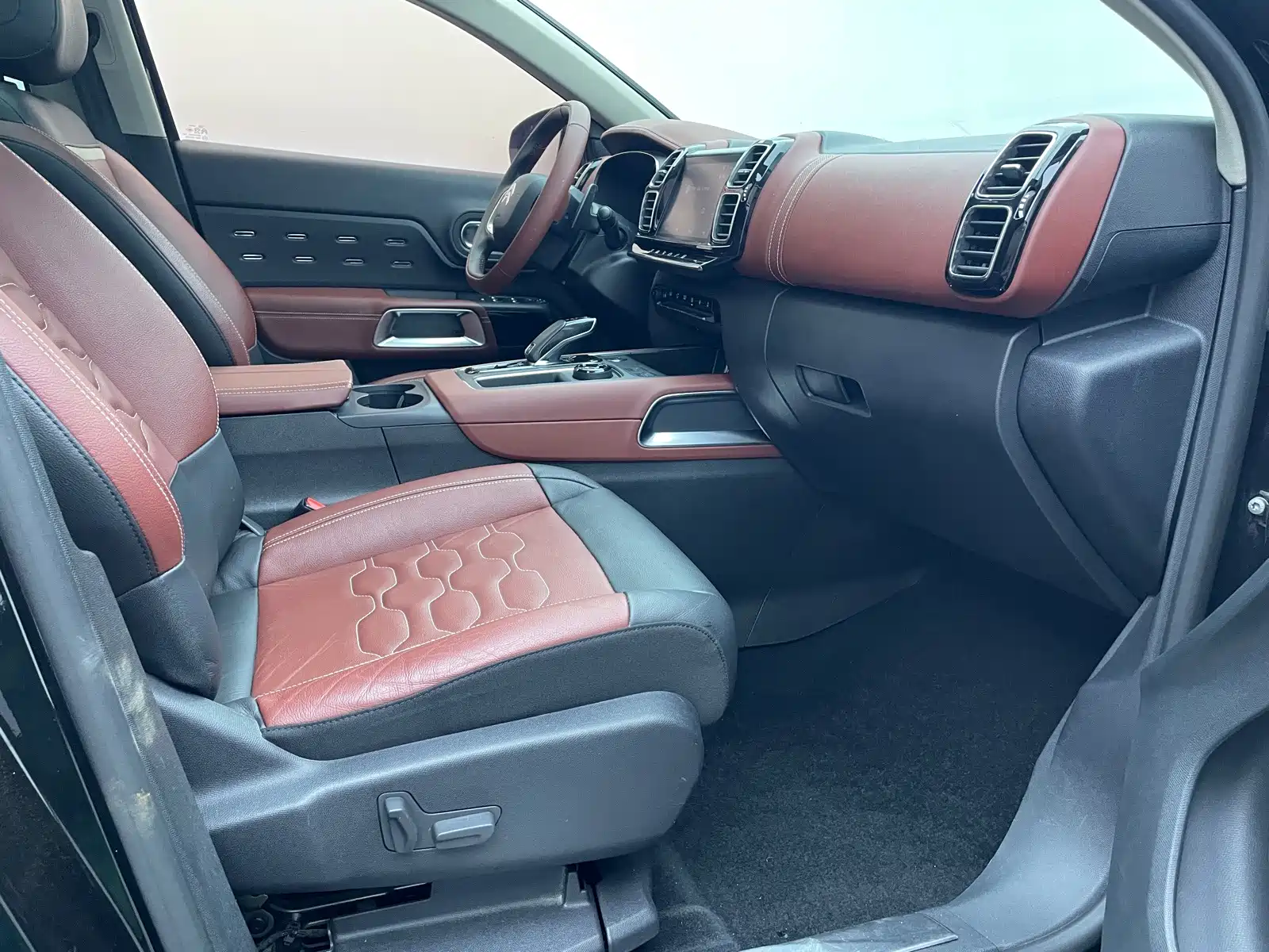 Фото 9 - Citroën Tianyi C5 AIRCROSS