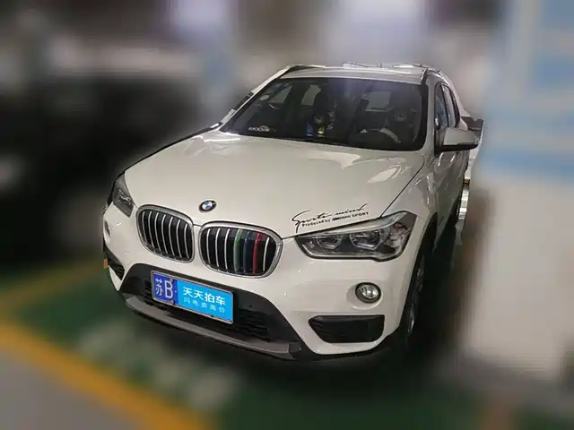 BMW X1 2016 sDrive18Li Premium Model — фото 1