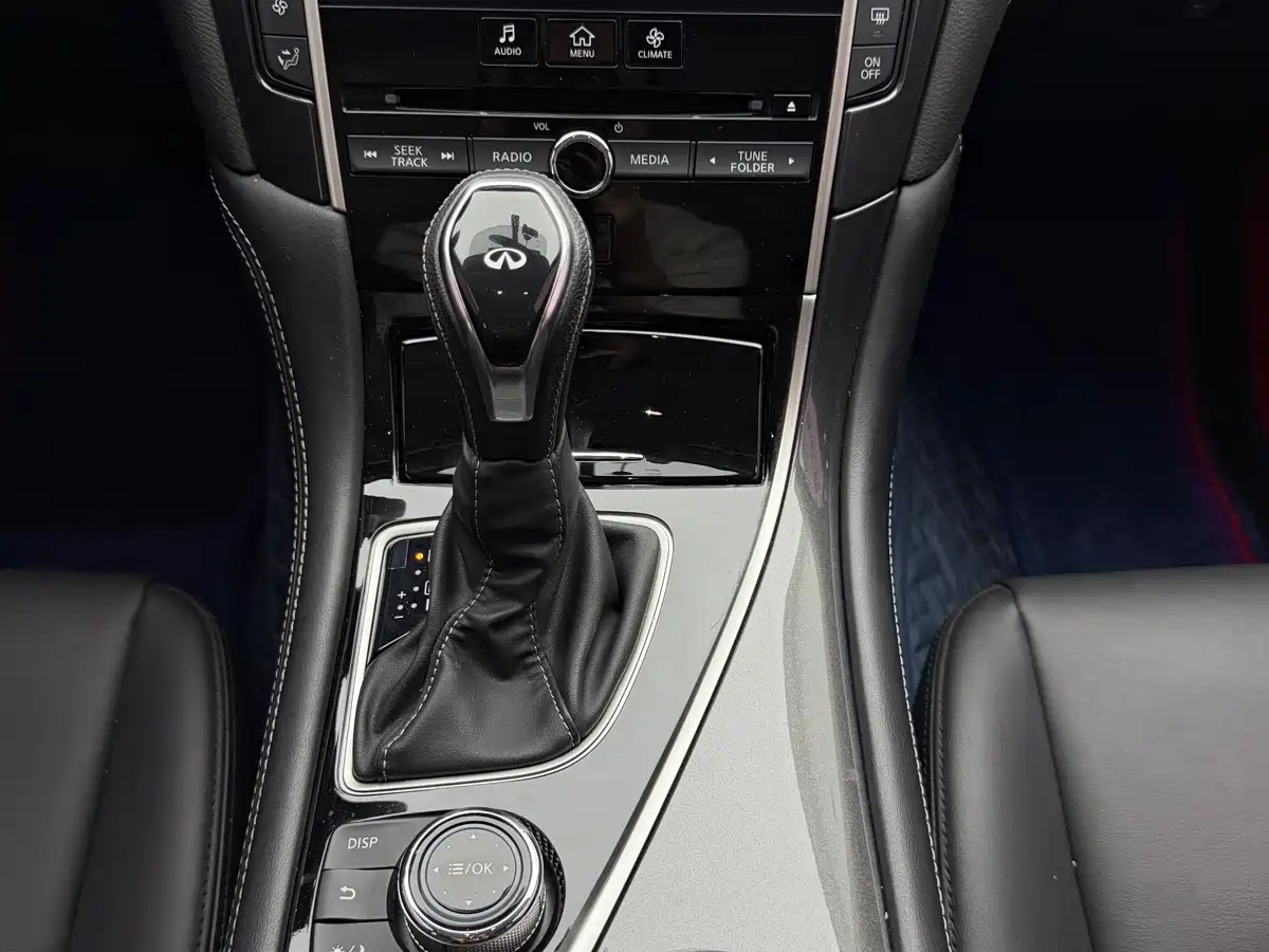 Infiniti Q50L 2020 2018 2.0T Comfort (China VI)
