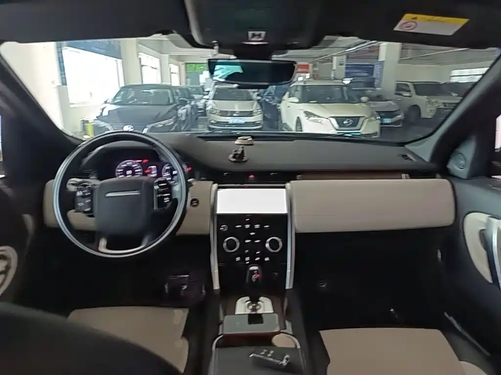 LAND ROVER DISCOVER SPORTS