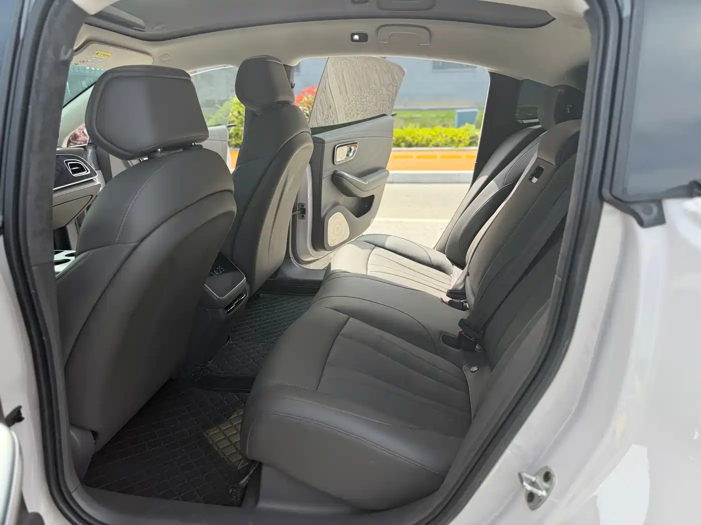 Roewe Rising Auto F7 2023 Facelift Performance Pro Edition фото 9