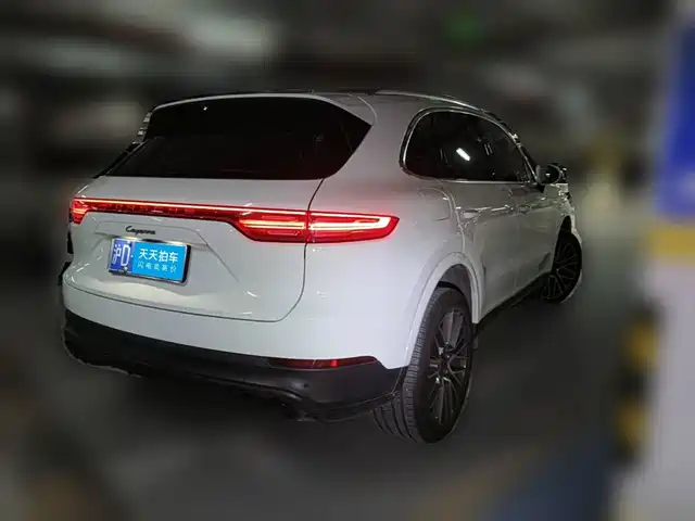 Porsche Cayenne 2019 Cayenne 3.0T — фото 2