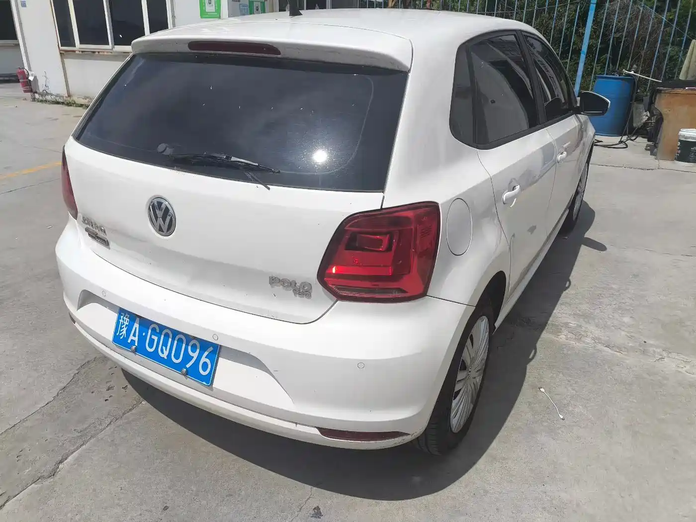 Volkswagen Polo 2016 1.6L Automatic Comfort фото 9