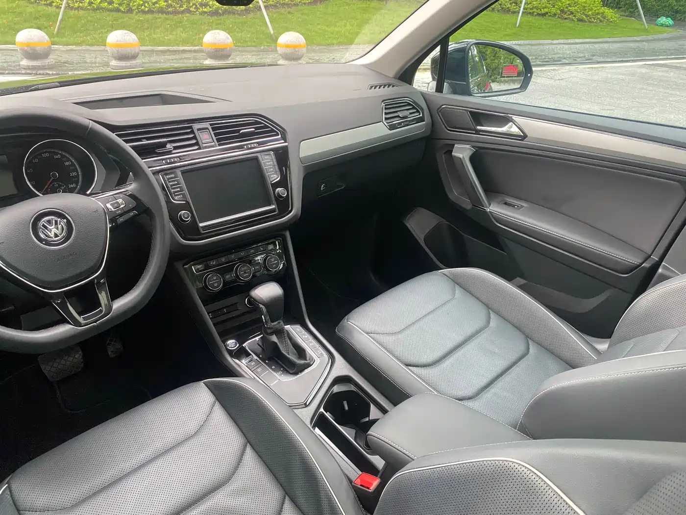 Volkswagen Tiguan L 2018 Facelift 330TSI Automatic 2WD Flagship Edition фото 16