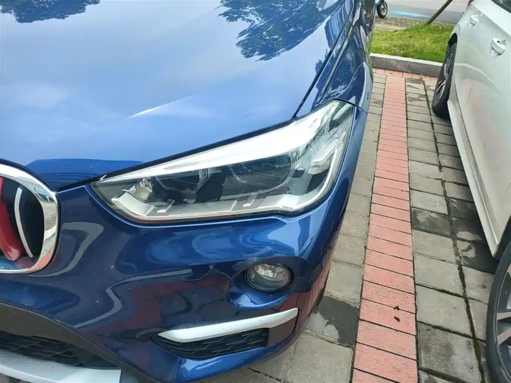 BMW X1 2019 sDrive18Li Premium Model фото 24