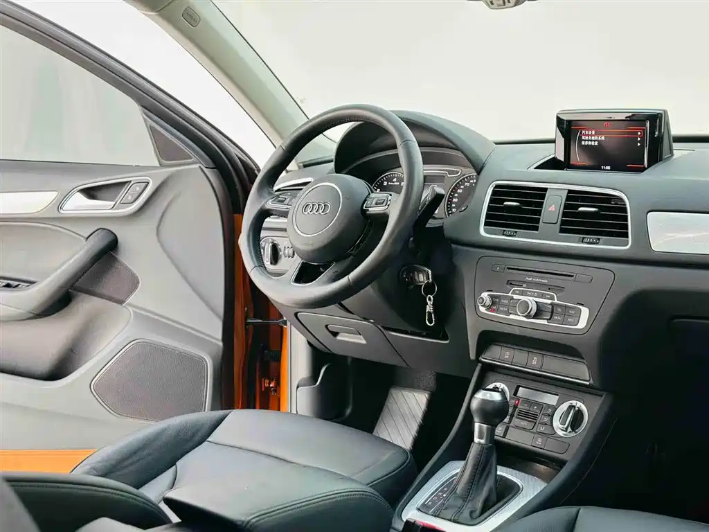 Audi Q3 2015 30 TFSI Comfort фото 16