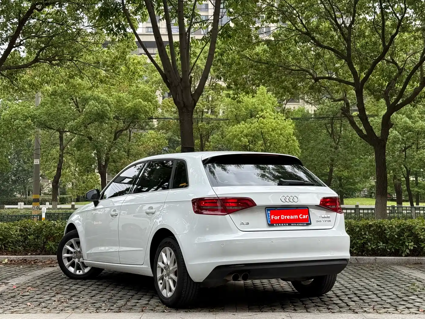 Audi A3 2014 Sportback 35 TFSI Automatic Fashion фото 4