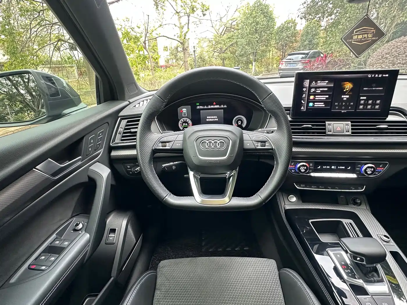 Audi Q5L Sportback 2021 45 TFSI Luxury фото 8