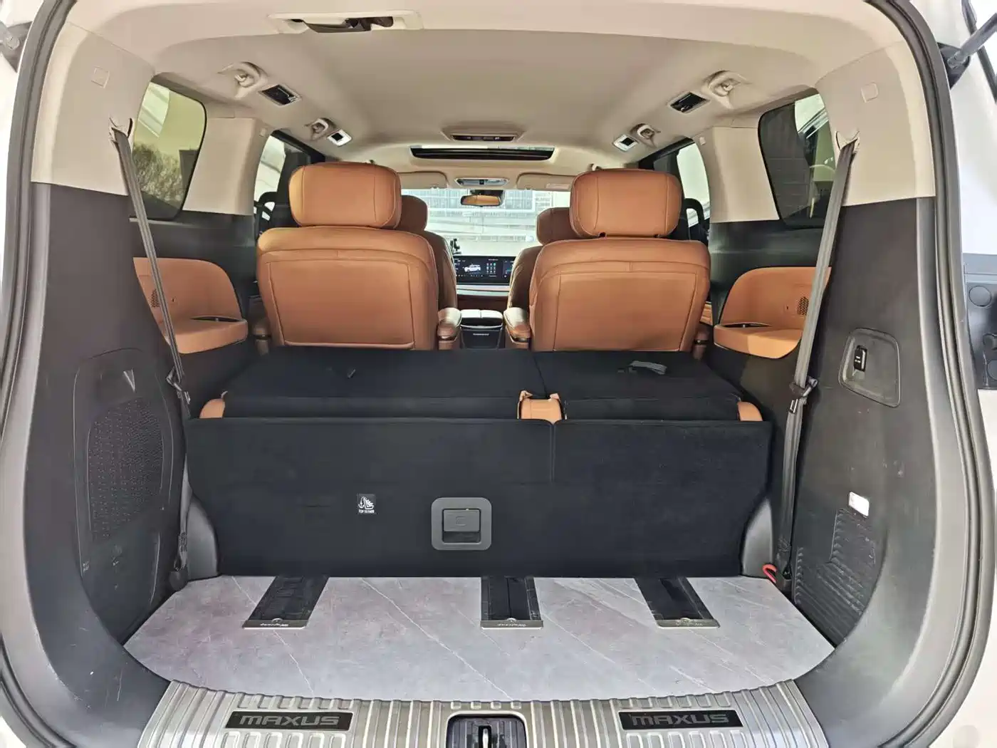 SAIC MAXUS EVERYONE 9