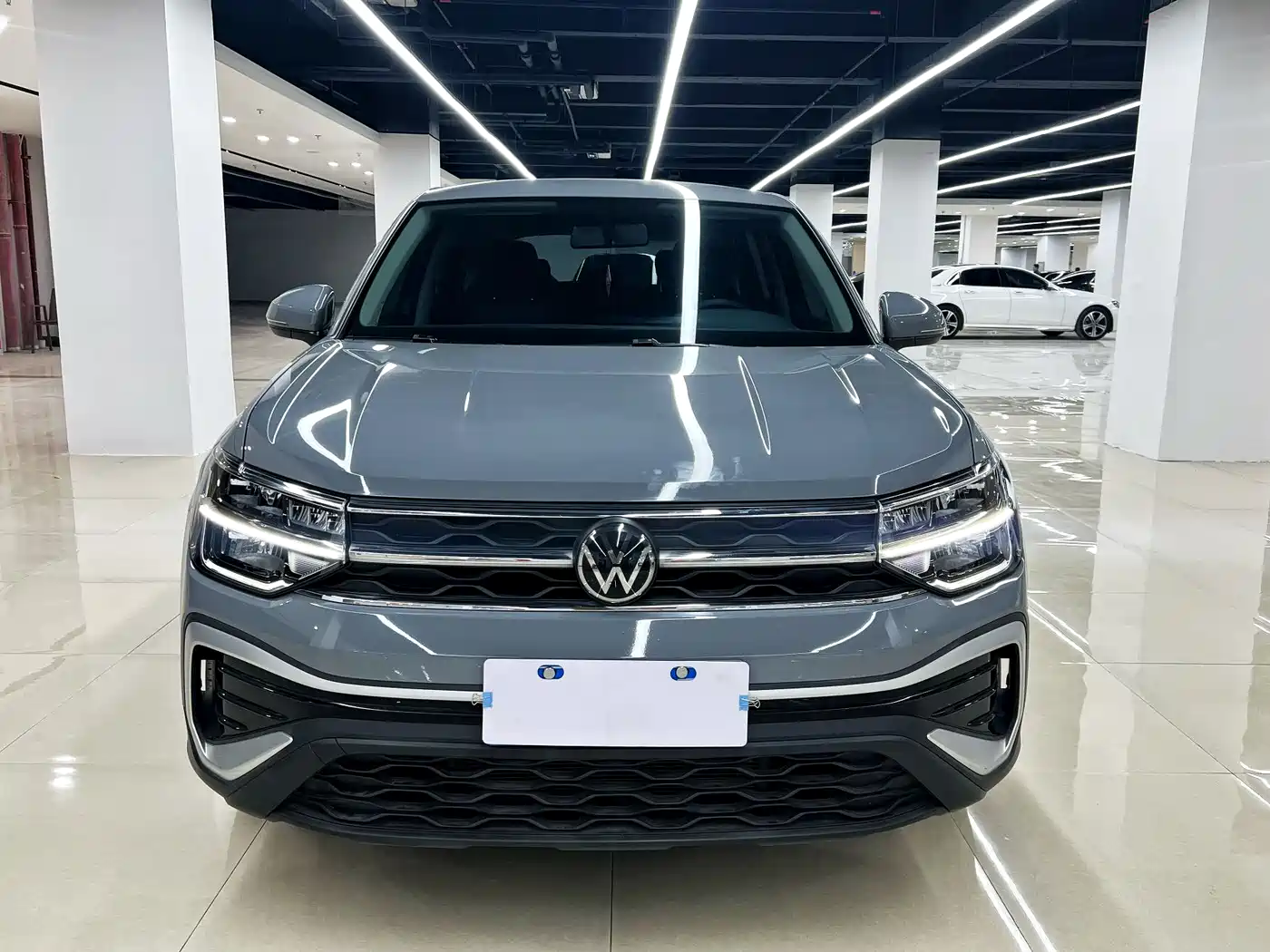 Volkswagen Tharu 2023 300TSI 2WD New Moon Edition фото 2