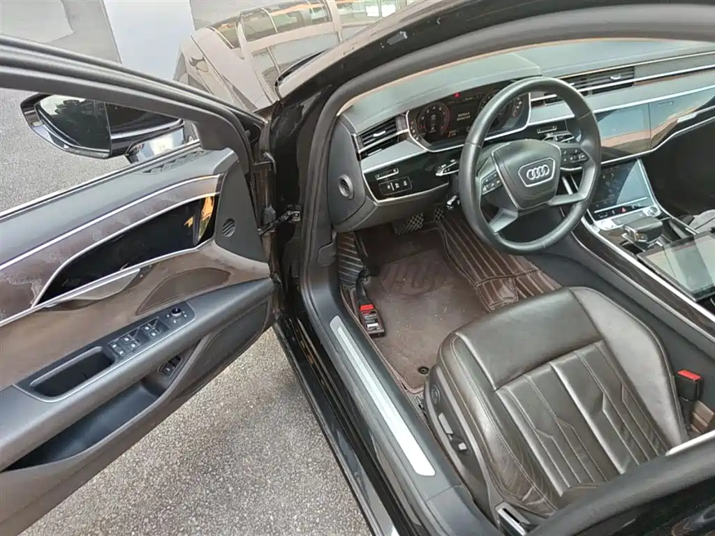Audi A8 2018 A8L 55 TFSI quattro Launch Elite фото 16