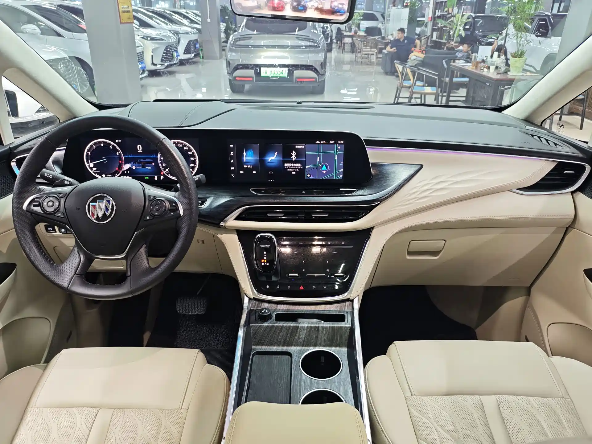Фото 4 - Buick GL8