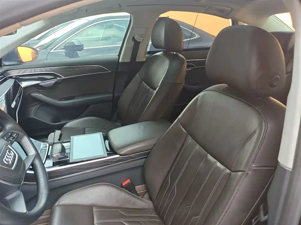 Audi A8 2018 A8L 55 TFSI quattro Launch Elite фото 15