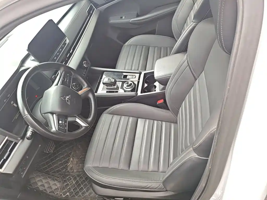 Mitsubishi Outlander 2023 2023 1.5T CVT FWD Premium Edition 5-seater