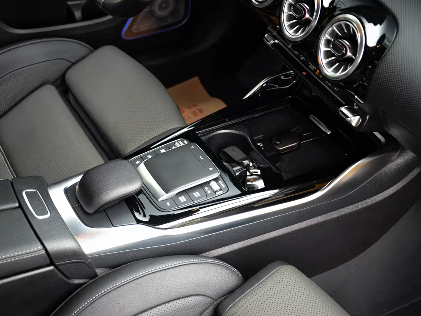 Mercedes-Benz A-Class AMG (Import) 2022 AMG A 45 4MATIC+ фото 19