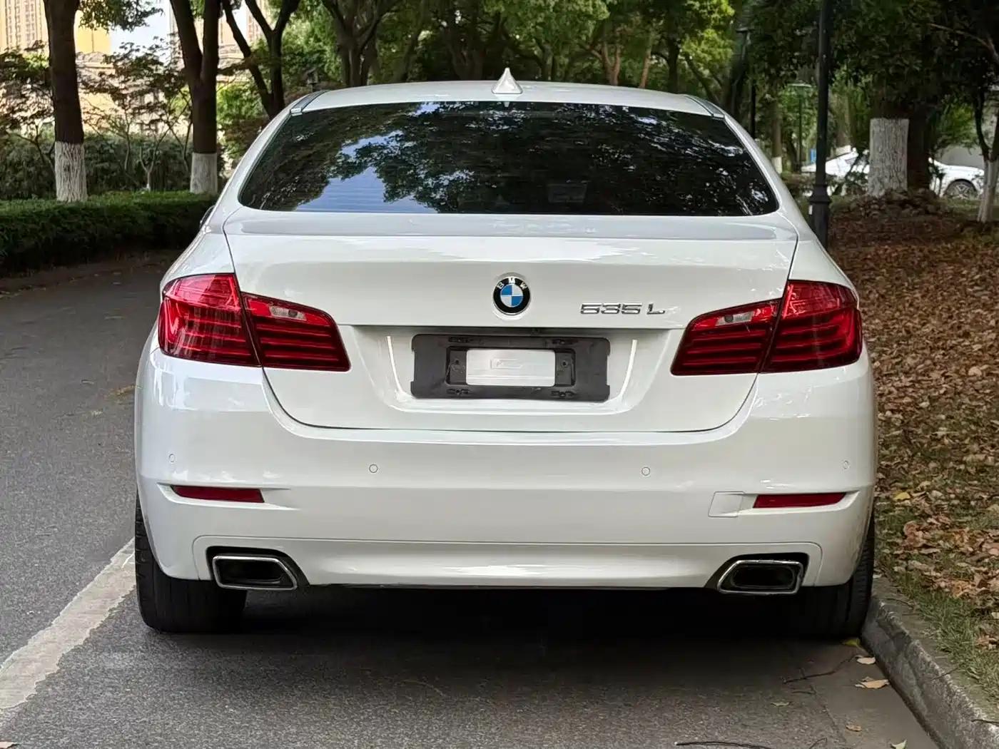 Photo 5 - BMW 5 Series