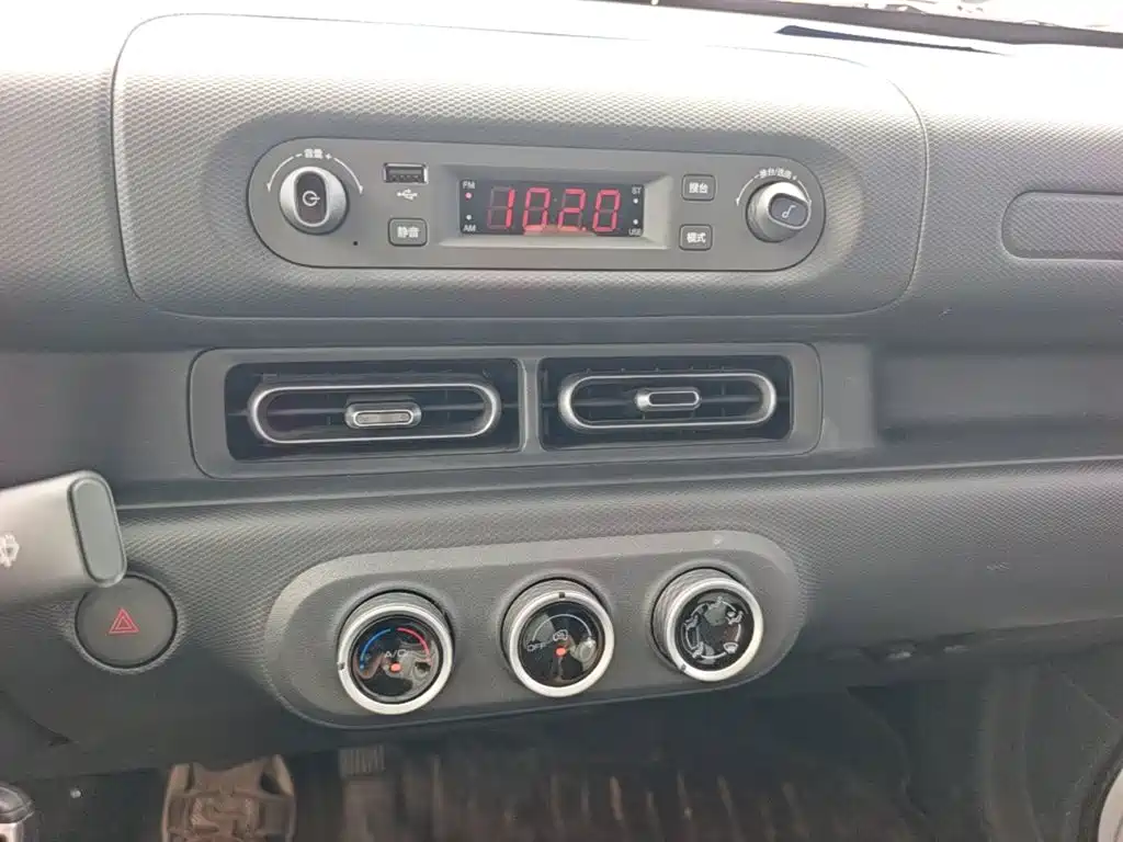 Wuling Motors Wuling Zhiguang NEV 2025 2025 Model Comfort