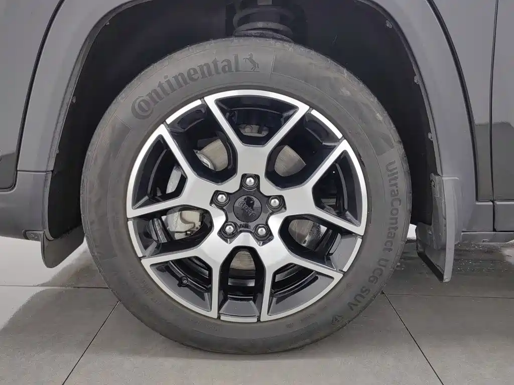 Jeep Grand Commander 2022 2022 Model 2.0T 2WD Elite Edition