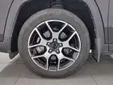 Photo 17 - Jeep Grand Commander