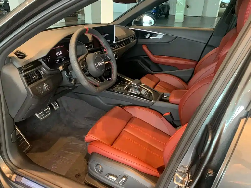 Audi A4L 2026 2025 2 Million Celebration Edition 40 TFSI Luxury Dynamic