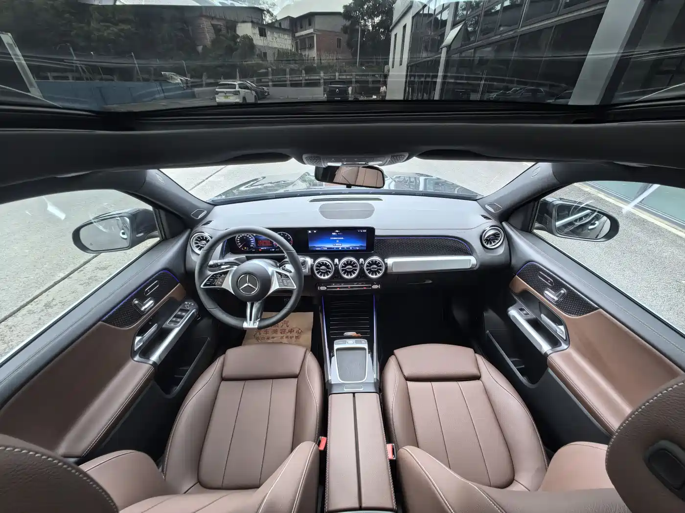 MERCEDES-BENZ GLB