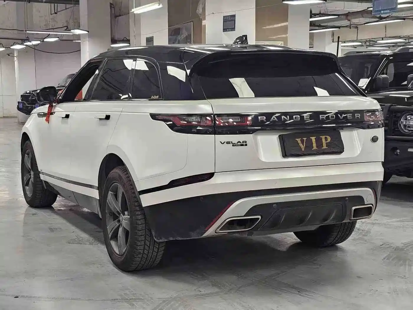 Фото 18 - Land Rover Range Rover Velar