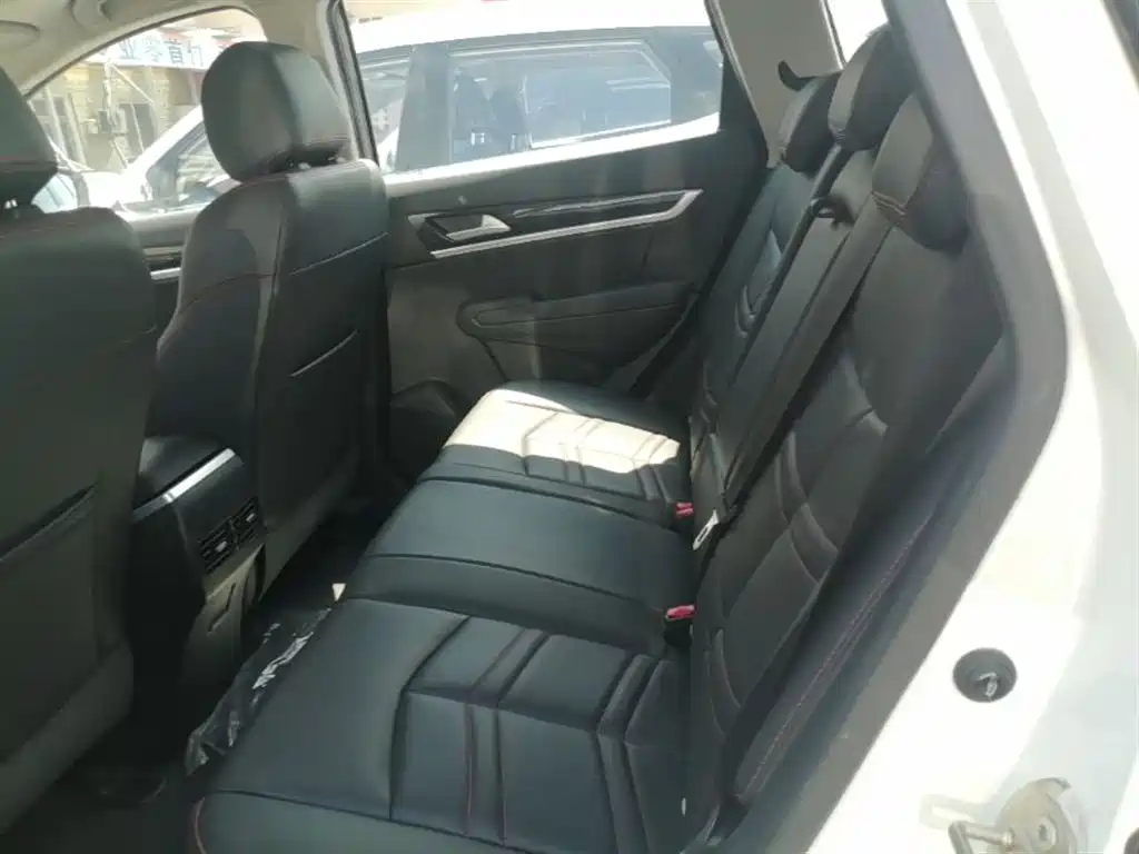 Dongfeng Aeolus Dongfeng Fengshen AX7 2016 2016 2.0L Automatic Smart Comfort