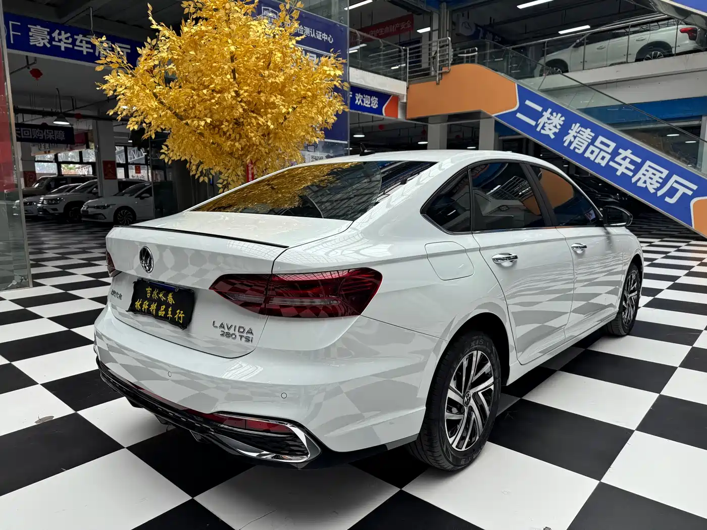Volkswagen Lavida 2022 280TSI DSG Comfort Edition фото 7