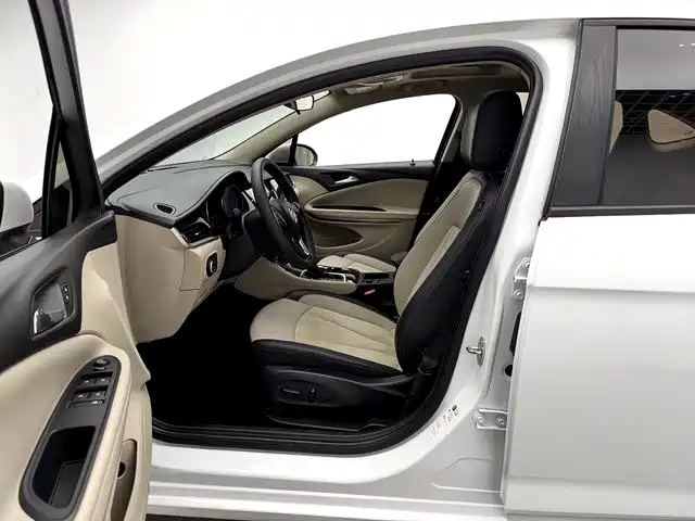 Buick Verano 2019 Sedan 15S Auto Leading фото 10