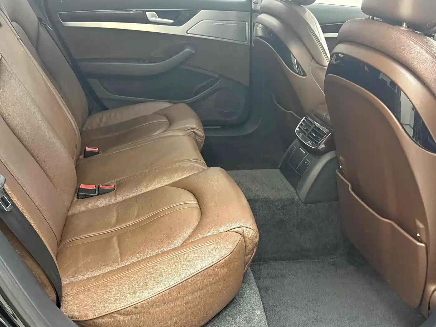 Audi A8 2013 A8L 45 TFSI quattro Comfort фото 17