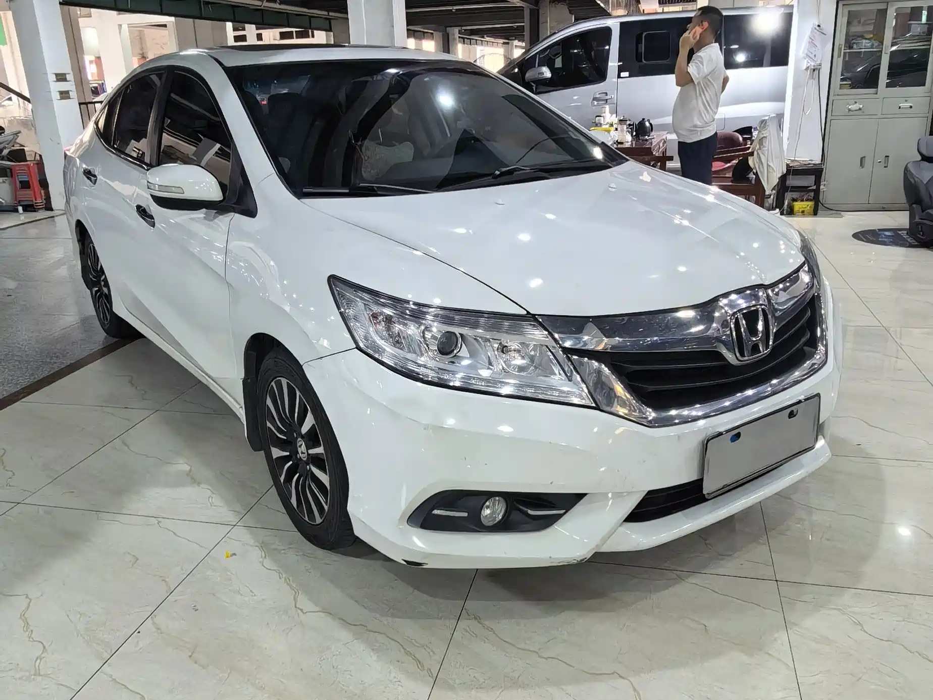 Photo 3 - Honda Crider