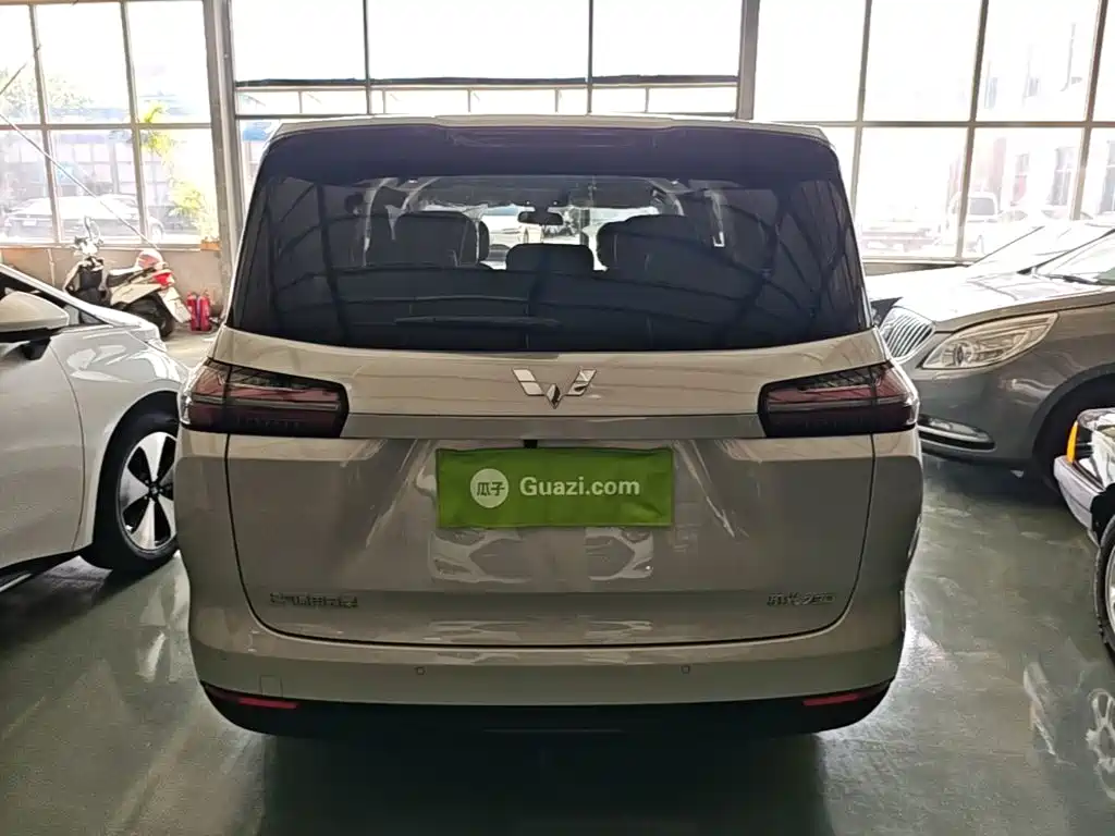 Wuling Motors Xingguang 730 New Energy 2025 2025 Model Plug-in Hybrid Base Version