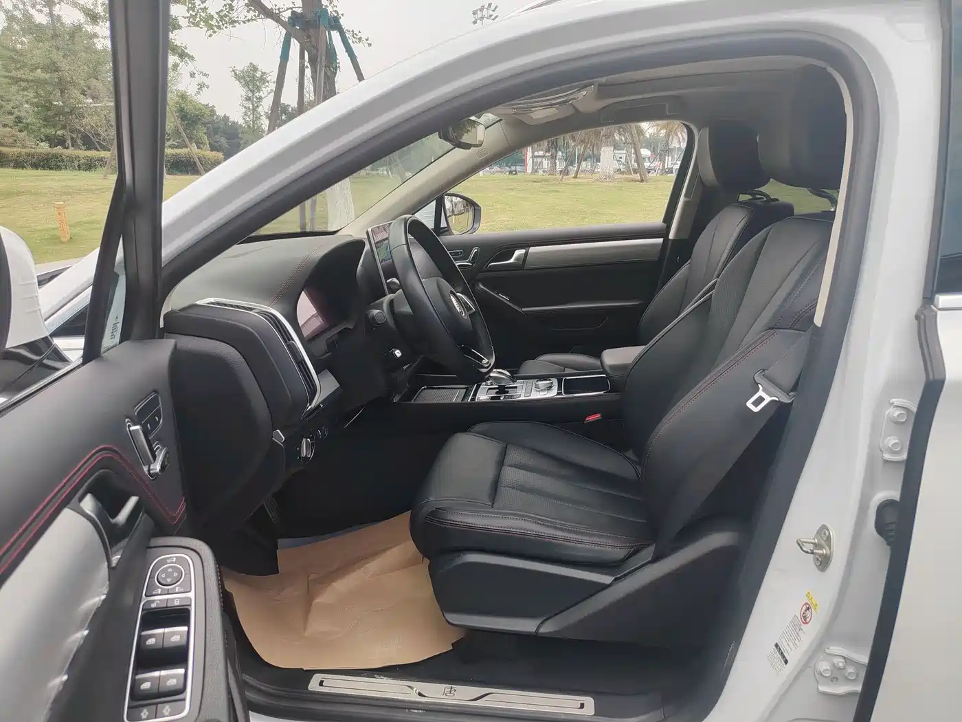 BYD Tang New Energy 2018 DM 2.0T AWD Smart Connection Enjoy Edition 7-Seater China V фото 12