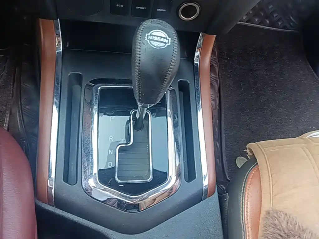 Dongfeng Rich 6 2019 2019 2.5T Automatic 2WD Diesel Luxury ZD25T5
