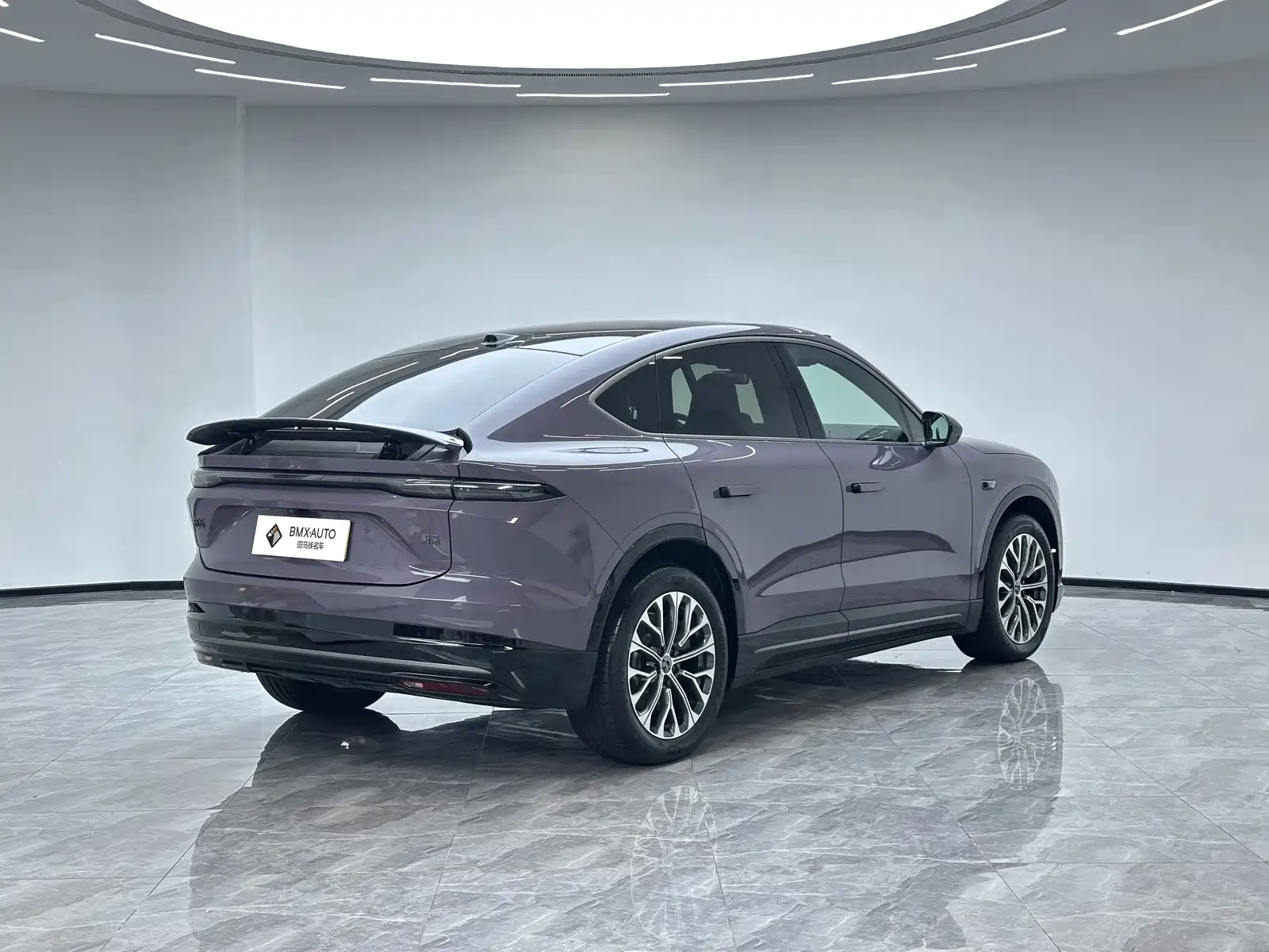 Фото 2 - NIO EC6