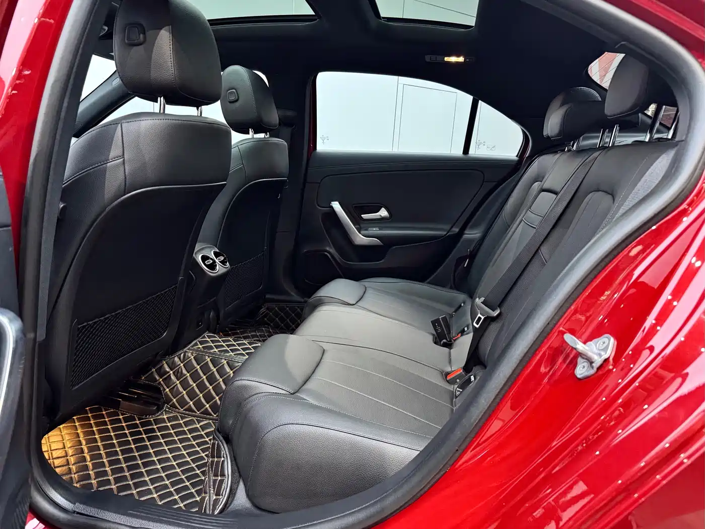 Mercedes-Benz A-Class 2022 Facelift A 200 L Sport Sedan Fashion Style фото 10