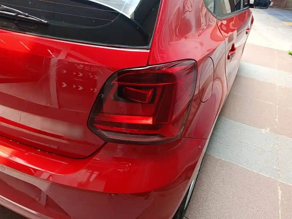 Volkswagen Polo 2016 1.6L Automatic Comfort фото 8