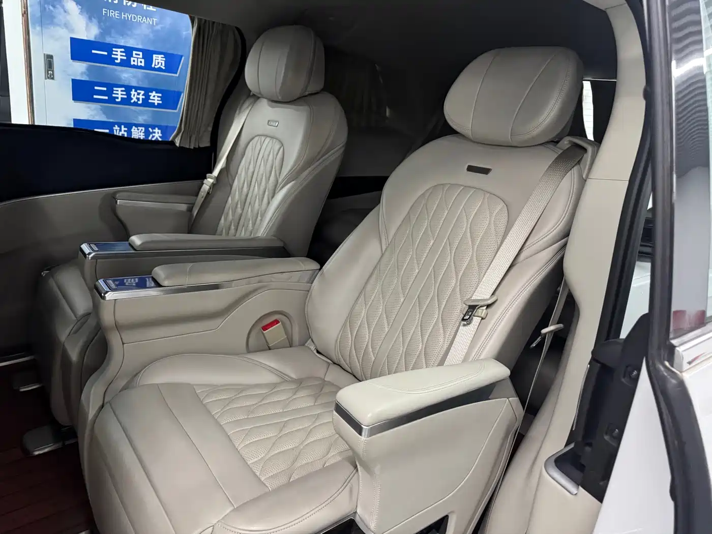 Buick GL8 2021 Land Business Class 652T Luxury фото 10