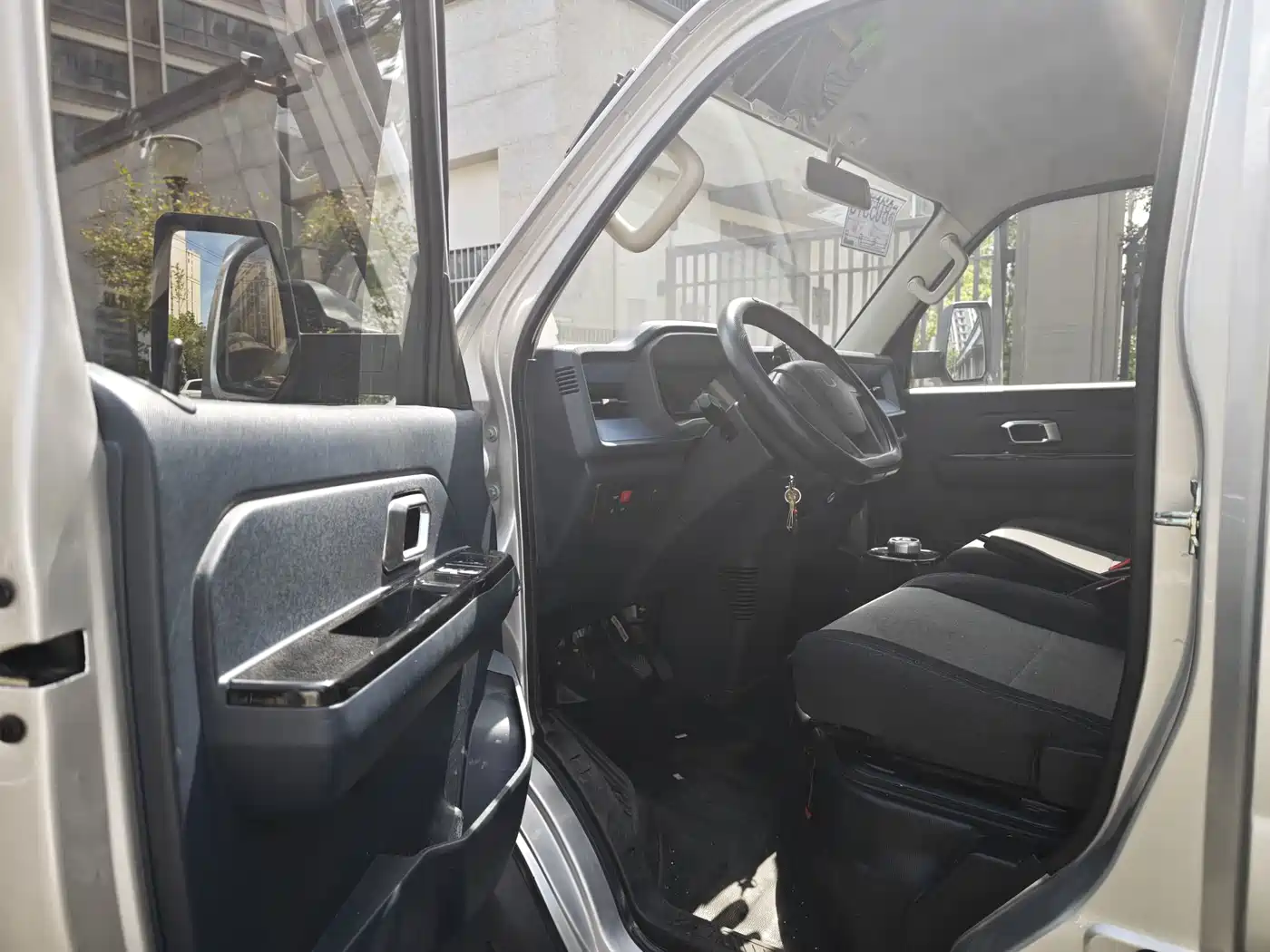 Yuan Cheng Farizon Star Enjoy F1E 2024 2023 Flatbed Truck CATL 41.86kWh