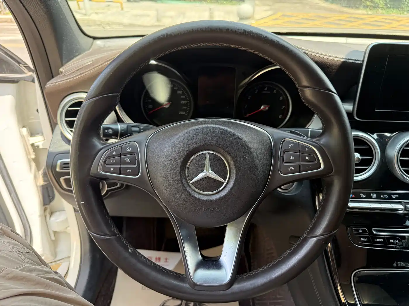 Mercedes-Benz GLC 2017 GLC 200 4MATIC фото 8