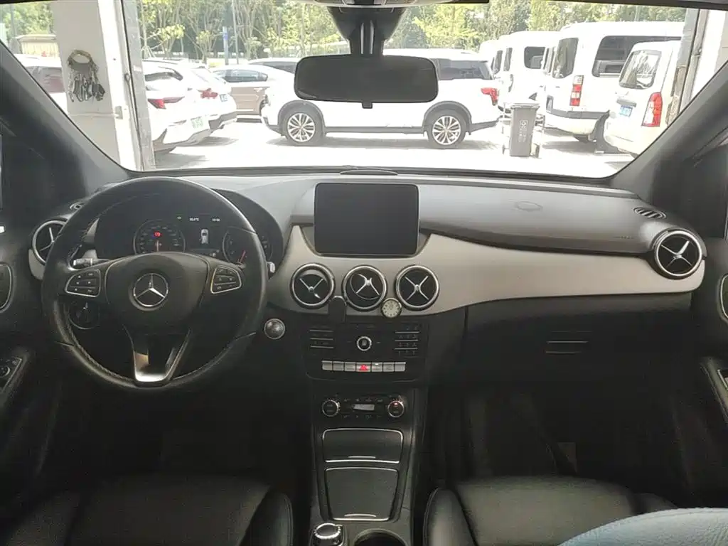 Mercedes-Benz B-Class 2017 B 200 Style фото 10