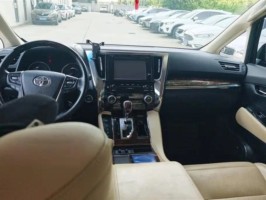 Toyota Alphard 2018 Facelift 3.5L Luxury Edition фото 12