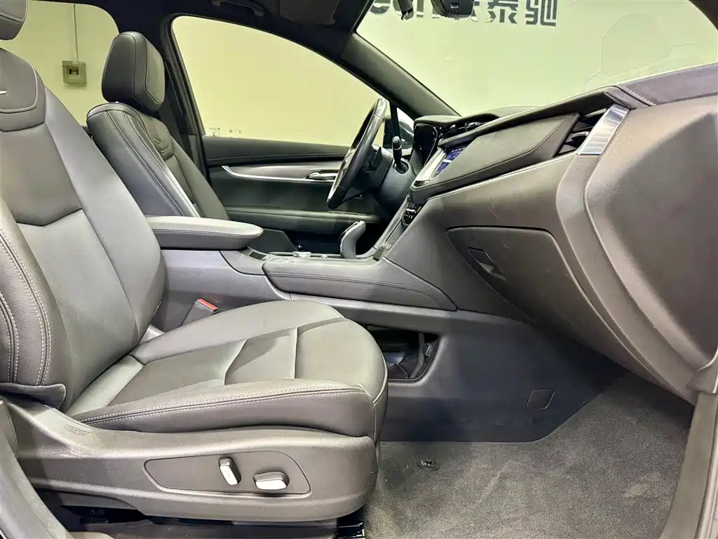 Cadillac XT6 2023 2022 2.0T 6-Seater 4WD Trend Edition