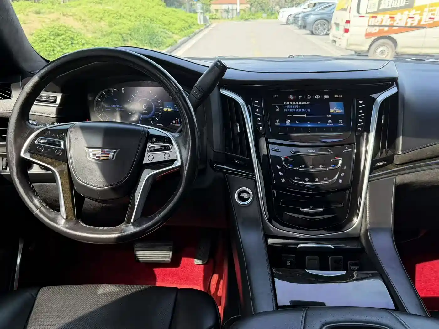 Cadillac Escalade 2017 6.2L ESV Platinum Extended фото 6