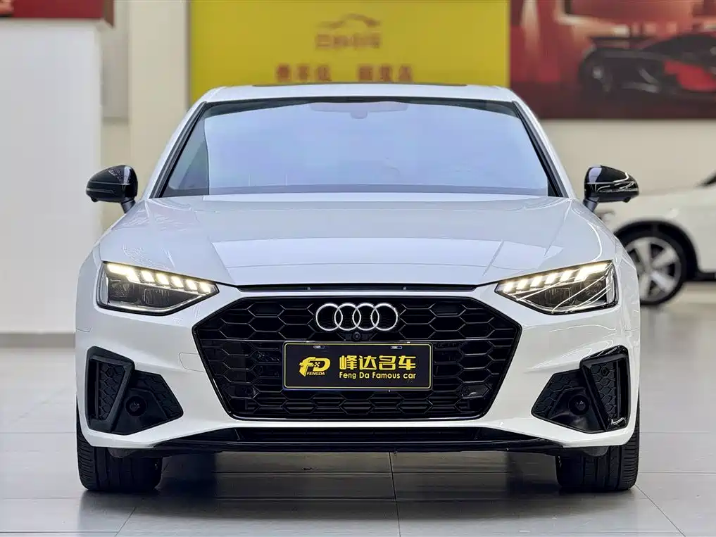 Audi A4L 2022 40 TFSI Luxury Dynamic фото 2