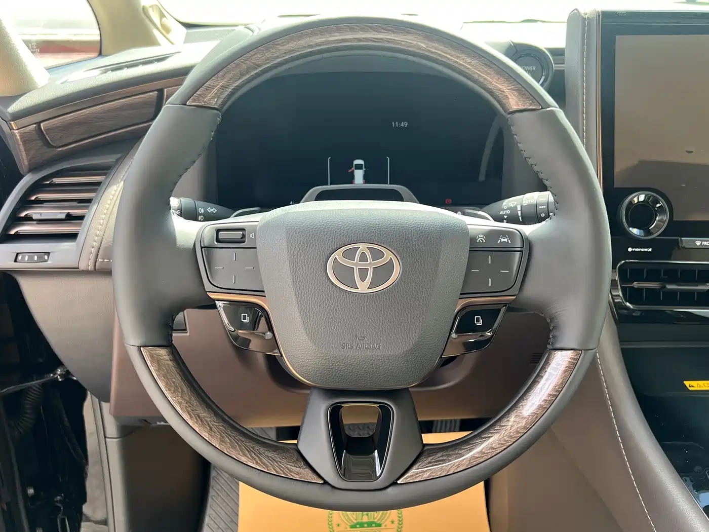 Toyota Alphard 2024 Hybrid 2.5L Ultimate Enjoyment Edition фото 8