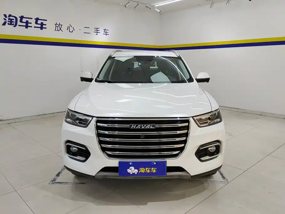 Photo 2 - Haval H6