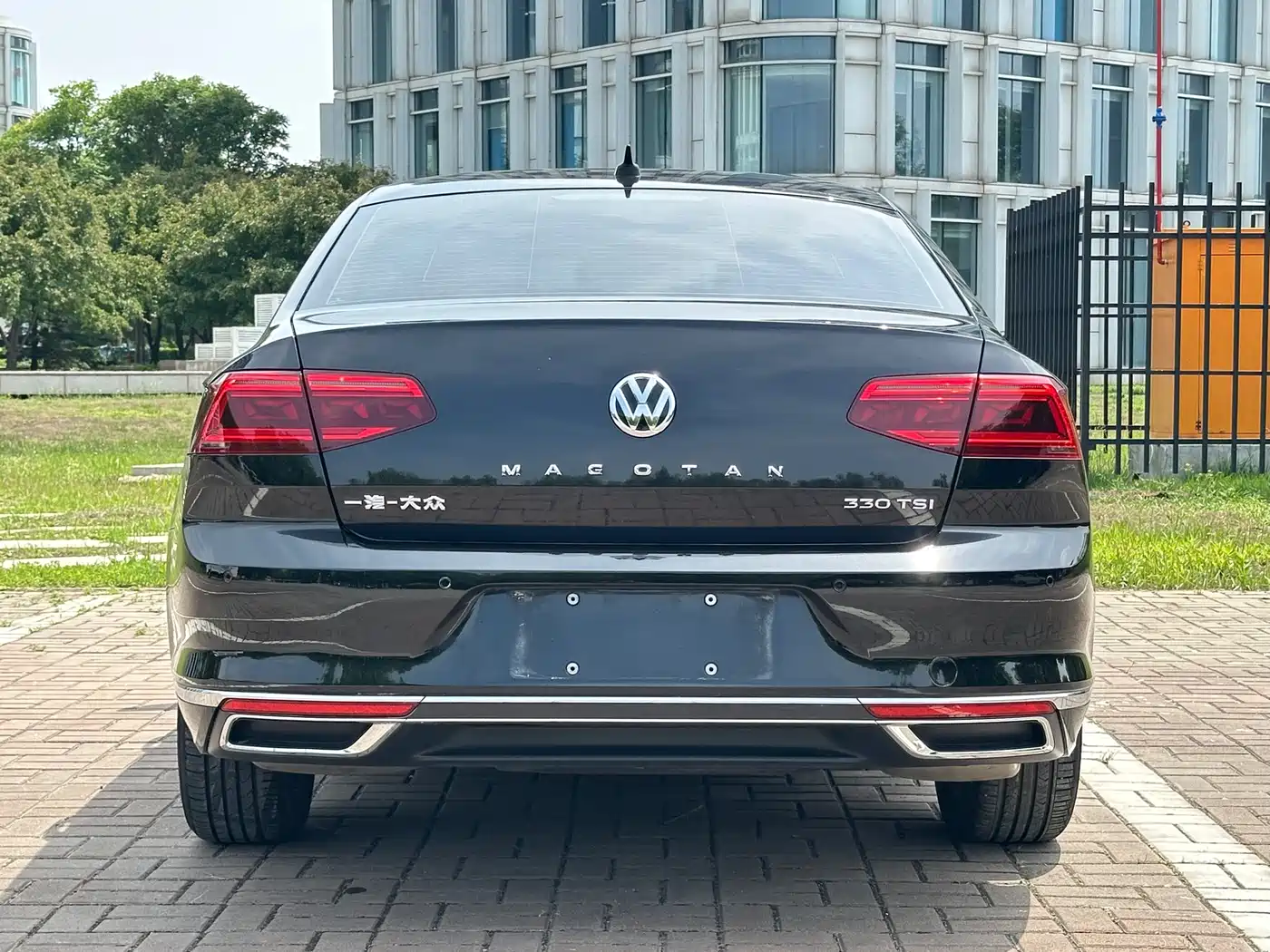 Volkswagen Magotan 2020 330TSI DSG Leading фото 17