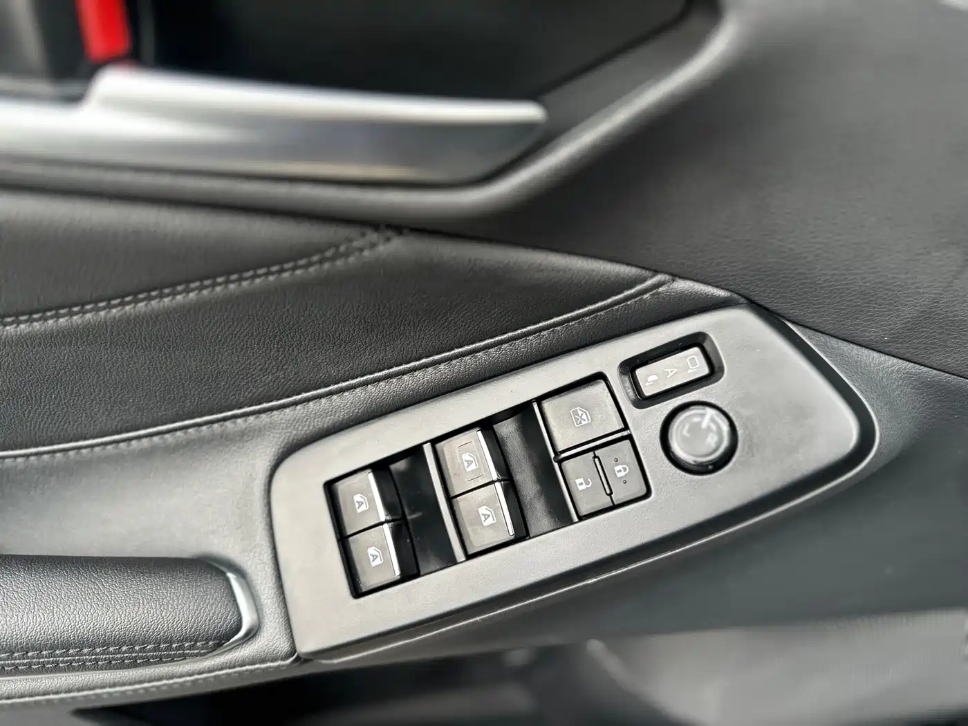 Toyota Avalon 2022 2.5L Progressive Edition фото 8